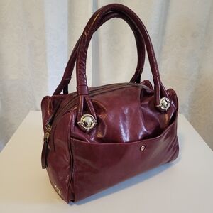 Tre Vero Women's Shoulder Burgundy Leather Handbag Gold Hardware Detail